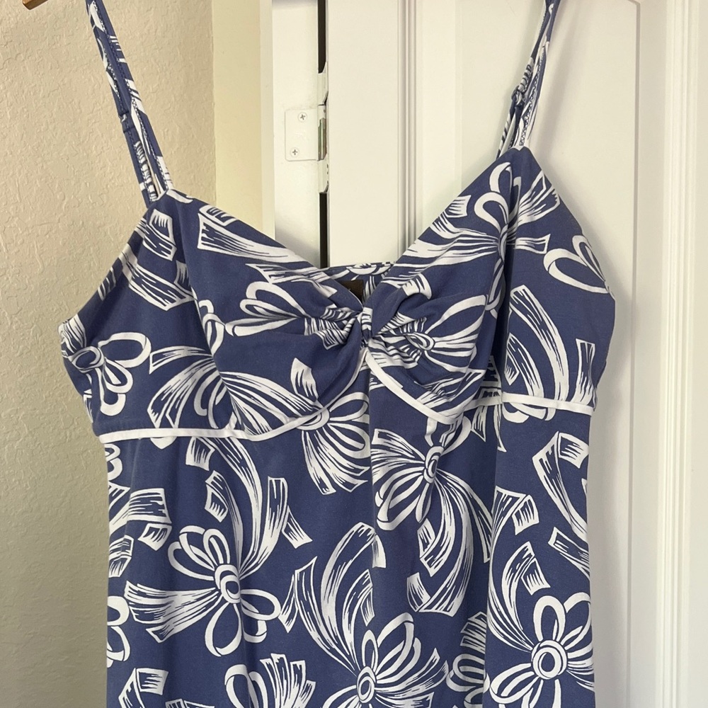 Tommy Bahama Blue and White Floral Sundress in great  condition.